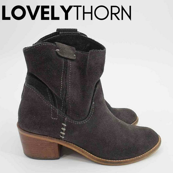 DOLCE VITA // graham black suede slouchy heeled western short